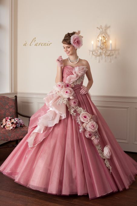 Vestidos Color Rosa, Dress With Flowers, 파티 드레스, Fairytale Dress, فستان سهرة, Fantasy Dress, Fairy Dress, Gorgeous Gowns, Gown Wedding Dress