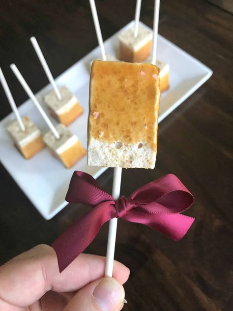 Gourmet Marshmallow Recipe, Christmas Marshmallows, Marshmallow Ideas, Handmade Sweets, Two Peas And Their Pod, Marshmallow Sweets, Marshmallow Recipes, Gourmet Marshmallows, Homemade Marshmallow Recipe