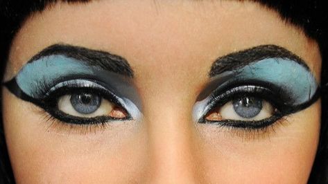 Ancient Egyptian makeup
Eye makeup eyeliner Blue eyeshadow Ancient Egyptian Makeup, Egyptian Make Up, Egypt Makeup, Egyptian Eye Makeup, Cleopatra Beauty Secrets, Egyptian Makeup, Egyptian Blue, Korean Beauty Secrets, Take Care Of Your Skin