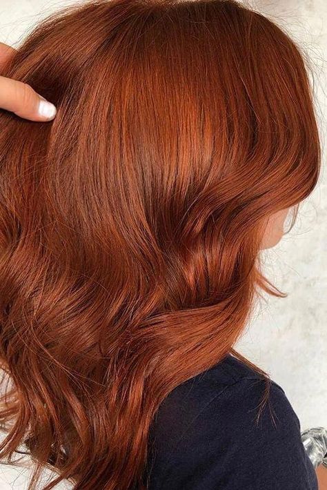 "Ginger Beer" Hair Color Is Going to Be All Over Instagram This Fall #redhaircolor Ginger Beer Hair Color, Beer For Hair, Huge Hair, Red Hair Inspo, Ginger Hair Color, Copper Hair Color, Hair Color Auburn, Auburn Hair, Copper Hair