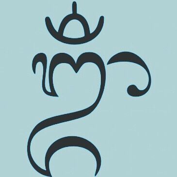 Balinese culture is incredible rich in symbolism and rituals. I ❤️ this beautiful Balinese symbol of OM #symbols #rituals #meaning #bali #ilovebali #symbolism #favoritecolour Balinese Om Tattoo, Balinese Tattoo Design, Om Lotus Tattoo, Ohm Tattoo, Om Symbol Tattoo, Balinese Tattoo, Tats Ideas, Bali Tattoo, Om Tattoo Design