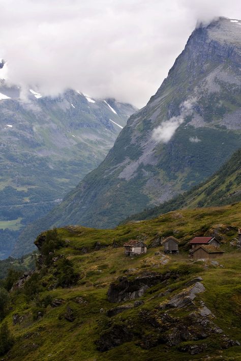 Trollheimen Mountains, Norway Norwegian Mountain Cabin, Norway Village, Norwegian Countryside, Scandinavian Mountains, Mountains Norway, Norway Mountains, Norway Forest, Norway Landscape, Kristiansund