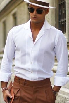 Shirt as a fashion item, can be combined with a variety of items. Older Mens Summer Fashion, Havana Outfit, Havana Hat, Cuban Outfit, Older Mens Fashion, Formal Mens Fashion, Mens Fashion Smart, Hipster Mens Fashion, Men Style Tips