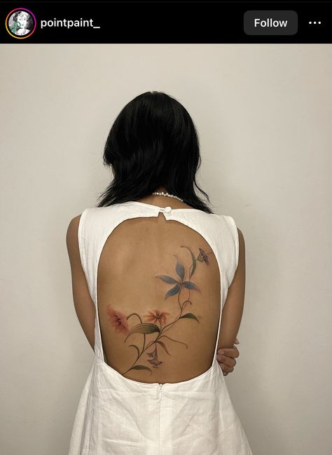 Coloured Back Tattoo Women, Back Tattoo Flowers Women, Colorful Back Tattoos For Women, Back Flower Tattoo, Lotus Tattoo Back, Floral Back Tattoos, Tiny Tats, Small Dragon Tattoos, Point Paint