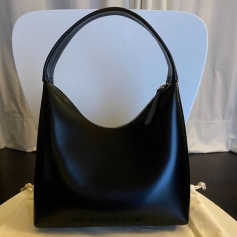 Masur Gavriel Candy Bag - Black Mansur Gavriel Tote, Work Wear Spring, Bags Inspiration, Dream Bag, Green Tote, Black Leather Tote Bag, Leather Pillow, Mansur Gavriel, Black Leather Tote