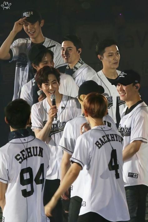 Exo Group Photo, Exo Ot9, Exo Group, Exo 12, Super 4, Exo Concert, Exo Ot12, Exo Kyungsoo, Baekhyun Chanyeol