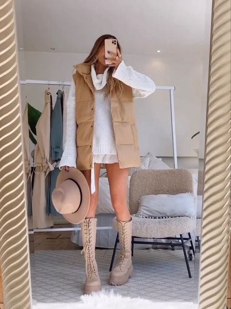 Brown Combat Boots Outfit Summer, Beige Long Boots Outfit, Nude Combat Boots Outfit, Beige Combat Boots Outfit, Long Boots With Dress, Nude Boots Outfit, Brown Combat Boots Outfit, Cream Boots Outfit, Chunky Boots Outfit