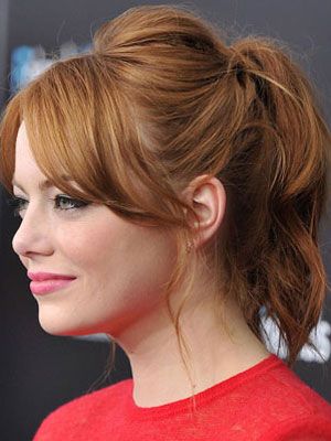 Need a #hairstyle that will survive the heat? Copy Emma Stone's retro #ponytail with these tips. #beauty Retro Ponytail, Emma Stone Hair, Emily Stone, How To Cut Bangs, Penteado Cabelo Curto, Emma Stone, Grunge Hair, Hair Dos, Ponytail Hairstyles