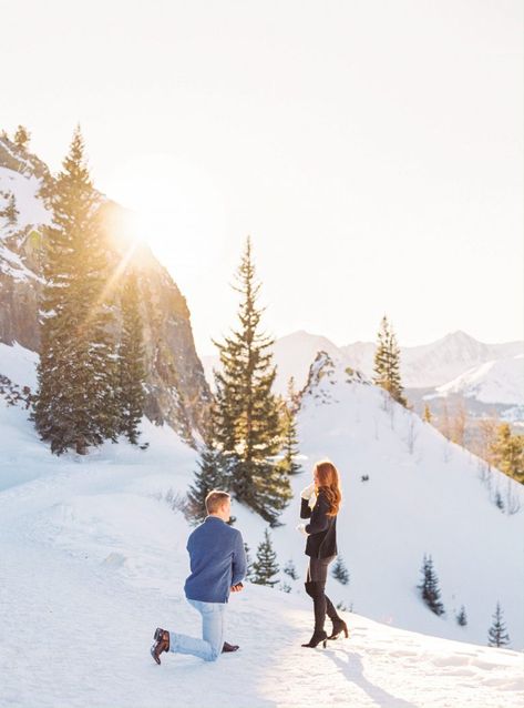 We're swooning over the dreamiest snowy proposal in Breckenridge, Colorado! See the full story on How They Asked by The Knot. Colorado Winter Proposal, Snowy Mountain Proposal, Ski Resort Proposal, Snowy Proposal, Propose Ideas, Proposal Reactions, Colorado Proposal, 2023 Wedding Trends, Cute Proposal Ideas