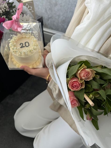 20th Birthday Celebration, Solo Birthday Aesthetic, Bento Cake 20th Birthday, Birthday Ideas For Women In Their 20s, Gifts For 20th Birthday, 20 Birthday Present, Aesthetic 20th Birthday, Birthday 20 Aesthetic, 20th Birthday Ideas Themes