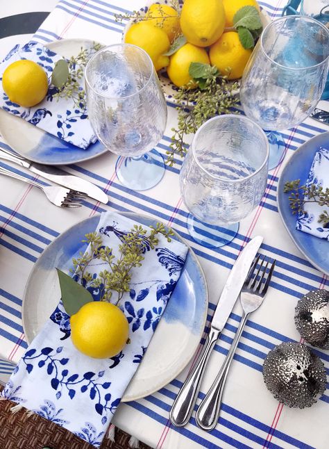 A Blue and White Summer Party. - DomestikatedLife White Summer Party, Refreshing Meals, Lemon Tablescape, Hostess Ideas, Southern Porch, Greek Decor, Italian Party, Hamptons Summer, Backyard Parties