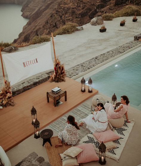 A Destination Bachelorette Party in Santorini – and Tips to Plan Your Own! Creative Bachelorette Party Ideas, Low Key Bachelorette Party, Wild Bachelorette Party, Bachelorette Party Unique, Best Destination Wedding Locations, Classy Bachelorette Party, Bachelorette Party Destinations, Awesome Bachelorette Party, Bachelorette Party Planning