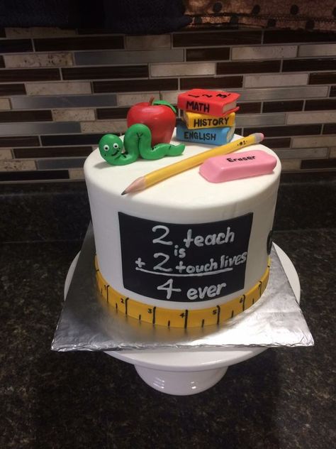 Graduation Teacher Cake, Teacher Retirement Cake Ideas, Teacher Cakes Ideas, Teacher Graduation Cakes, Daycare Cake, Cake For Teacher, Teacher Birthday Cake, Kindergarten Graduation Cake, Teacher Graduation Party