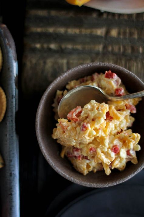 Southern Picnic Platter recipe || Homemade pimento cheese like my grandmother used to make! || @thismessisours Southern Picnic, Picnic Platter, Party Food Sandwiches, Pimento Cheese Recipe, Amazing Snacks, Pimento Cheese Sandwiches, Homemade Pimento Cheese, Week Meals, Pimento Cheese Recipes