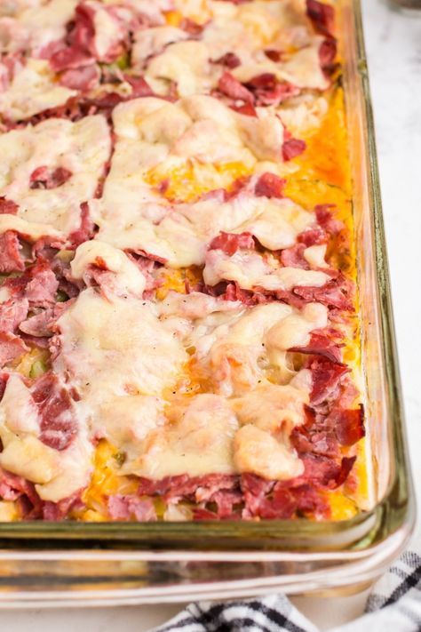 Casserole Meal, Family Favorite Casseroles, Reuben Casserole, Favorite Casseroles, Fresh Meals, Classic Sandwich, Reuben Sandwich, Family Fresh Meals, Easy Family Dinners