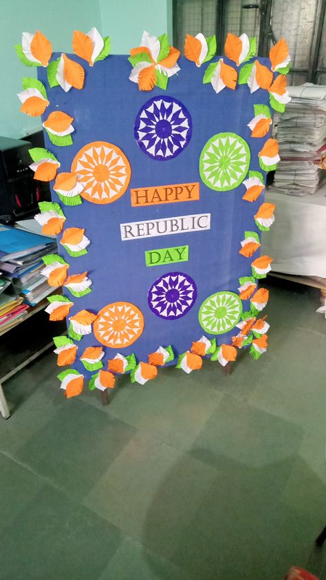 Board Decoration Ideas Creative, Notice Board Decoration Ideas, Republic Day Decoration, Notice Board Decoration, Board Decoration Ideas, Glitter Paper Crafts, Independence Day Drawing, Soft Board, English Grammar For Kids