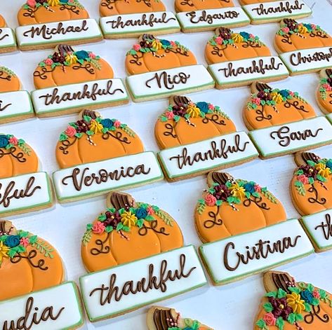 https://flic.kr/p/2iiBCLj | Thanksgiving Place Card Cookies Pumpkin Place Setting, Thanksgiving Cookies Decorated, Card Cookies, Pumpkin Spice Sugar Cookies, Thanksgiving Sweets, Fall Decorated Cookies, Spice Sugar Cookies, Royal Iced Cookies, Pumpkin Cookie