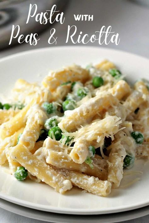 Pasta with Peas and Ricotta features olive oil, butter, ziti, chicken broth, Ricotta, Parmesan, frozen peas, lemon, shallots and garlic. Ziti Chicken, Easy Lemon Pasta, Dinner Recipes Pasta, Peas Recipes, Ricotta Recipe, Fresh Herb Recipes, Pasta With Peas, Olive Oil Butter, Ricotta Recipes