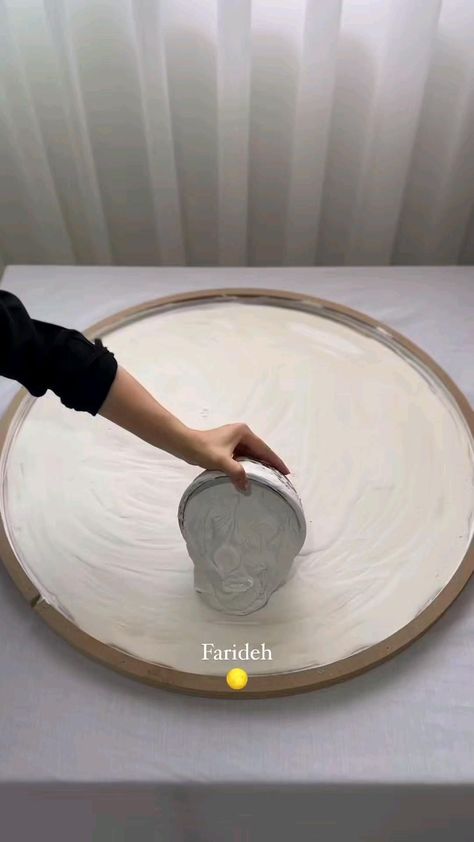 Diy Plaster Decor, Cool Sculpture Ideas, Plaster Art Ideas, Moon Table Decor, 3d Moon, Diy Plaster, Plaster Crafts, Diy Abstract Canvas Art, Plaster Wall Art