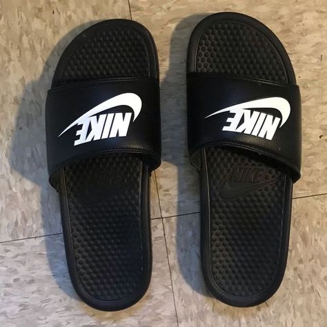 Nike Slide Sandals, Slides Nike, Nike Slippers, Trendy Slippers, Nike Sandals, Nike Slides, Custom Nike Shoes, All Nike Shoes, Cute Slippers