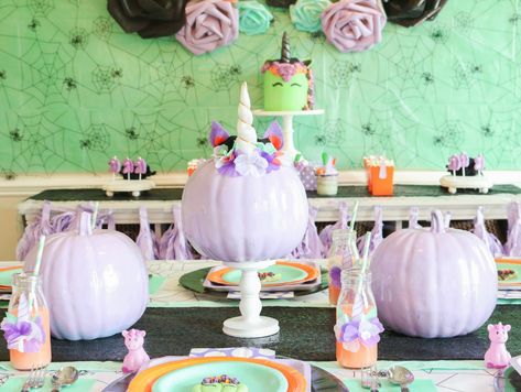 DIY Unicorn Pumpkin Centerpiece Baby Halloween Party, 3rd Birthday Party For Girls, Unicorn Party Ideas, Childrens Halloween Party, Unicorn Horns, Halloween 1st Birthdays, Halloween Unicorn, Unicorn Pumpkin, Plush Unicorn