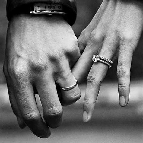 Embrace Band, Wedding Picture Poses, Wedding Photography Styles, Classic Wedding Band, Wedding Photos Poses, Wedding Engagement Photos, Wedding Photography Poses, Wedding Band Ring, Wedding Photo Inspiration