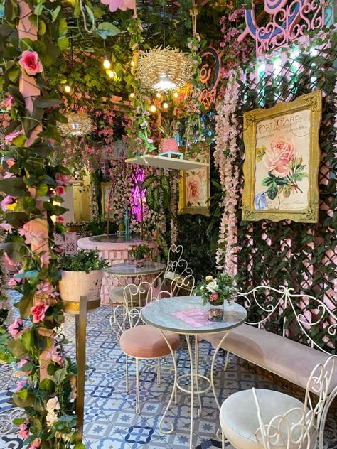 Coffee Inspiration Magical Coffee Shop, Flowers And Coffee Shop, Floral Coffee Shop, Floral And Coffee Shop, Flower Coffee Shop Aesthetic, Flower Wall Cafe Coffee Shop, Floral Coffee Shop Aesthetic, Flower Coffee Book Shop, Girly Coffee Shop