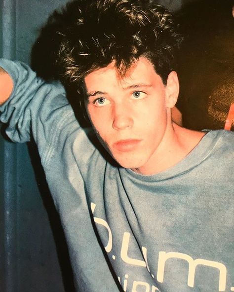 Corey Haim 80s Boys, Corey Haim, Haim, Media, Tumblr, Wall, Hair, Blue