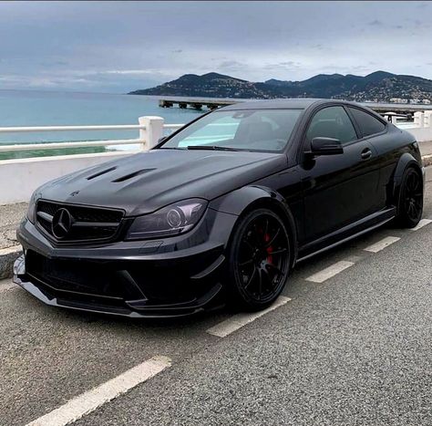 Mercedes Benz C350, Mercedes Benz Sports Car, Mercedes C350, Mercedes C180, Mercedes Benz E63, Mercedes Ml350, Mercedes C63 Amg, C 63 Amg, Mercedes Benz C63 Amg