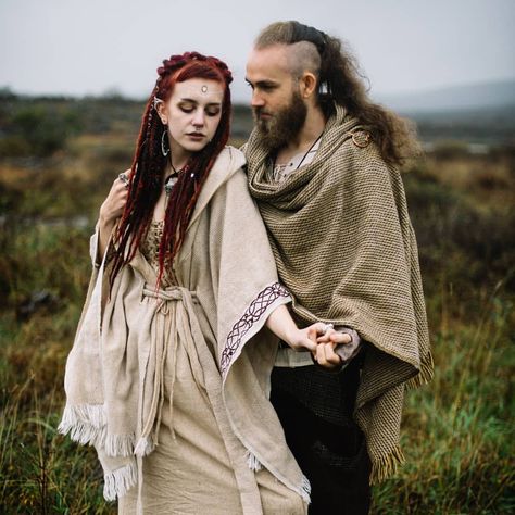 Celtic Fusion design on Instagram: “First shot from our Samhain shoot of my clothing designs with artists @manicmoth and @panicpug and photography by @katebeanphoto. This was…” Viking Style Clothing, Heathen Wedding, Viking Couple, The Dutchess, Pagan Clothing, Witchy Style, Homecoming Parade, Pagan Wedding, Viking Dress