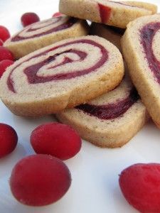 Cranberry Swirl Cookies from bakedbyrachel.com Merry Christmas Food, Cakey Cookies, Checkerboard Cookies, Cookie Swap Party, Swirl Cookies, Christmas Cookie Jar, Cookie Platters, Plain Cookies, Swap Party