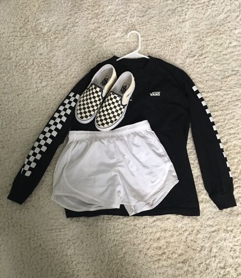 Black long sleeve checkered vans shirt, white nike shorts, and slip on checkered vans Vans Shorts Outfit, Nike Shorts Outfit, White Nike Shorts, Vans Shorts, Skater Vibes, Checkered Vans, Vans Shirt, Black Vans, Shorts Outfit