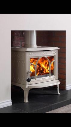 Our stunning Jotul F100 in ivory enamel is coming to you very soon from #Norway..http://jotul.com/uk/products/wood-stoves/Jotul-F-100 Fireplace Styling, Victorian House Renovation, Wood Burning Stoves Living Room, Granite Hearth, Modern Stoves, Stoves For Sale, Wood Burning Stoves, Wood Fuel, Inglenook Fireplace