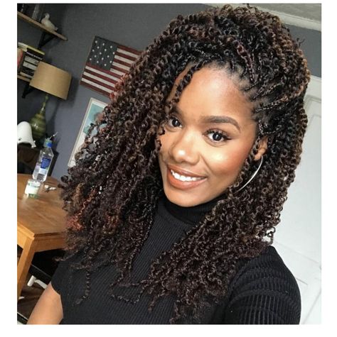 4 Things You Need To Know Before Installing Spring Twists Or Passion Twists Curly Crochet Braids, Trendy We Fryzurach, Hair Winter, Faux Loc, Twisted Hair, Long Box Braids, Twist Braid Hairstyles, Braid In Hair Extensions, Penteado Cabelo Curto