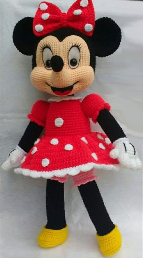 Minnie Mouse Amigurumi - Free... - Amigurumi Patterns Online Disney Crochet Patterns Free Minnie Mouse, Disney Crochet Pattern, Crochet Mickey Mouse, Minnie Mouse Doll, Minion Crochet, Disney Crochet Patterns, Crochet Eyes, Crochet Disney, Crochet Mouse