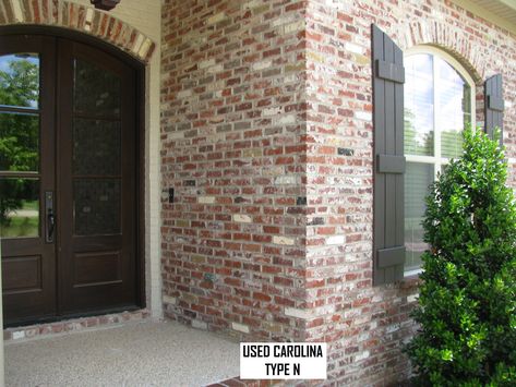 USED CAROLINA 4 — Antique Brick in Hattiesburg, MS Old Texas Brick Exterior, Old Texas Brick Old Bayou, Old Carolina Brick, Old Texas Brick Tanglewood, Kitchen Brick Wall, Sheltered Bluff Brick, Kitchen Brick, Tahoe House, Southern Style Home