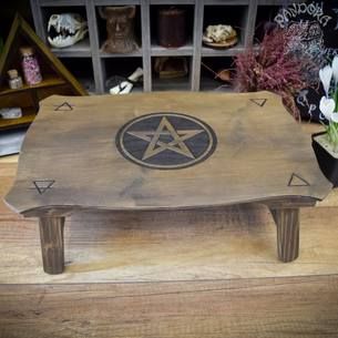 Witchy House Decor, Altar Ideas Sacred Space, Spiritual Room Decor, Engraving On Wood, Wiccan Crafts, Witch Shop, Witches Altar, Bone Crafts, Witch Diy