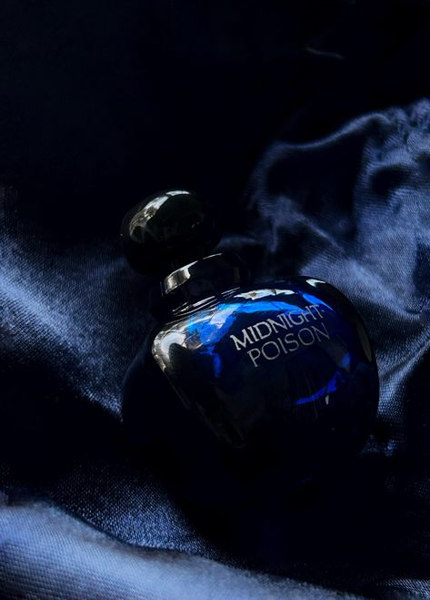 Poison Midnight Perfume, Poison Perfume, God Of Ruin, Blue Aesthetic Dark, Dior Aesthetic, Everything Is Blue, Blue Aura, Blue Perfume, Color Vibe