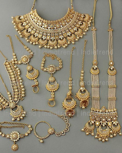 Choker Sets, Bridal Jewelry Sets Brides, Wedding Jewelry Sets Bridal Jewellery, Kundan Jewellery Bridal, Indian Wedding Jewelry Sets, Bridal Necklace Designs, Indian Bridal Jewelry Sets, Bridal Jewelry Vintage, Fancy Jewelry Necklace