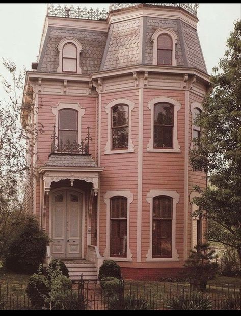 exterior of two story dusty pink victorian home Pink Victorian House, Victorian Village, Pink Victorian, Victorian Style Homes, Mansard Roof, Old Pink, Casas Coloniales, Pink House, Victorian Houses