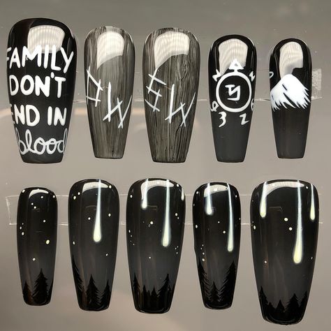 I’ll be the happiest girl alive so long as I can keep doing @cw_supernatural nails 😂😭 so in love with these. Opted for a grayscale theme for the whole set and with one hand just being the fallen angel scene 🤍 help me tag the cast in the comments?! @jaredpadalecki @jensenackles @genpadalecki @realmarksheppard @misha @danneelackles512 #supernaturalnails #supernatural #spnfamily #nailart #pressons #pressonnails #spnnails #spnfandom Supernatural Nails, The Fallen Angel, Fallen Angel, Jensen Ackles, The Cast, Press On Nails, Help Me, Supernatural, The Whole