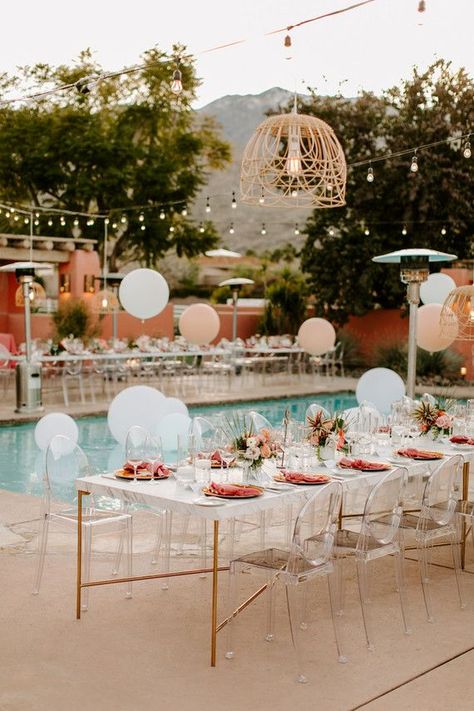 This luxe, pink desert wedding was one of the first at new Palm Springs venue The Pond Estate Doughnut Wall, Palm Springs Wedding Venues, Urban Wedding Venue, Modern Wedding Venue, Southern California Wedding Venues, West Coast Wedding, Pink Desert, Wedding Party Ideas, California Wedding Venues