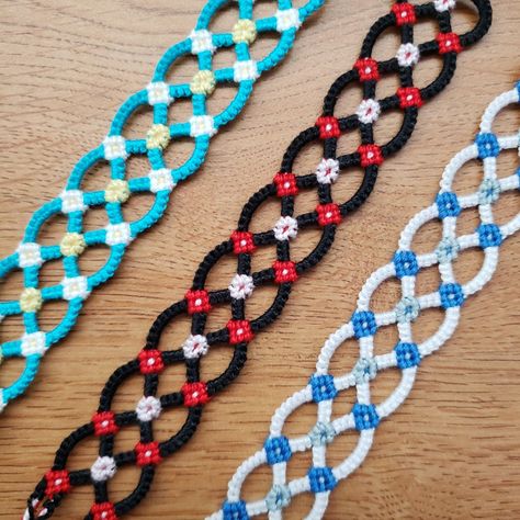 Daisy Chain Bracelet Tutorial, Chain Bracelet Tutorial, Friendship Bracelet Knots, Daisy Chain Bracelet, Diy Friendship Bracelets Tutorial, Friendship Bracelet Patterns Easy, Cute Friendship Bracelets, Handmade Friendship Bracelets, Flowers Cute