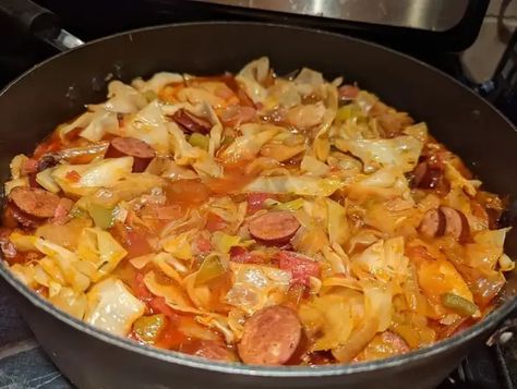 Cajun Cabbage Jambalaya - Life with Susan Cabbage Jambalaya, Cajun Cabbage, Creamy Burrito Casserole, Seafood Mac And Cheese, White Queso, Cabbage And Sausage, Cajun Dishes, Jambalaya Recipe, Cajun Cooking