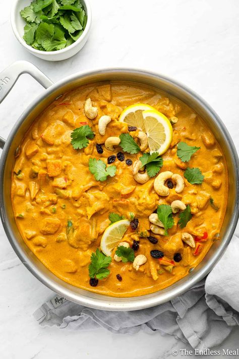 Curl up with a bowl of the ultimate comfort food - a flavorful, warming curry. This wholesome vegetable korma is a flavor-packed meal with lots of vibrant fresh vegetables. #theendlessmeal #korma Carrot Curry Indian, South Indian Vegetable Curry, Vegetable Curry Indian, Korma Curry Recipes, Navratan Korma, Veggie Korma, Vegan Korma, Vegetable Korma Recipe, Vegetarian Korma