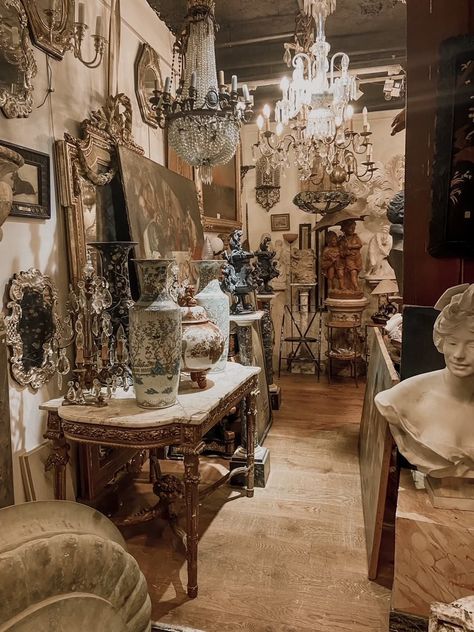 Vintage Paris Apartment, Paris Vintage Market, Paris Antique Market, Antiquities Aesthetic, Paris Flea Market Aesthetic, Antique Shop Aesthetic, Paris Night Aesthetic, Flea Market Aesthetic, Antiques Aesthetic