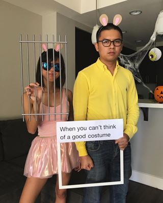 And the combo outfit of DW looking through a fence. | 21 Halloween Costumes So Good You'll Wish You Thought Of Them Meme Day Outfits, Halloween Costume Meme, Meme Party, Meme Costume, Funny Vine, Spirit Week Outfits, Homecoming Week, Drag Make-up, Halloween Coustumes