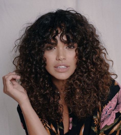 Type 3 Curly Hair Bangs, Curly Shag Haircut Fine Hair, Bangs For Round Face Curly Hair, Long Layers With Face Framing Pieces Curly Hair, Medium Length Curly Hair With Bangs, Curly Hair With Fringe Bangs, Long Curly Hairstyles With Bangs, Curly Fringe Bangs, Curly Hair Cuts With Layers And Bangs