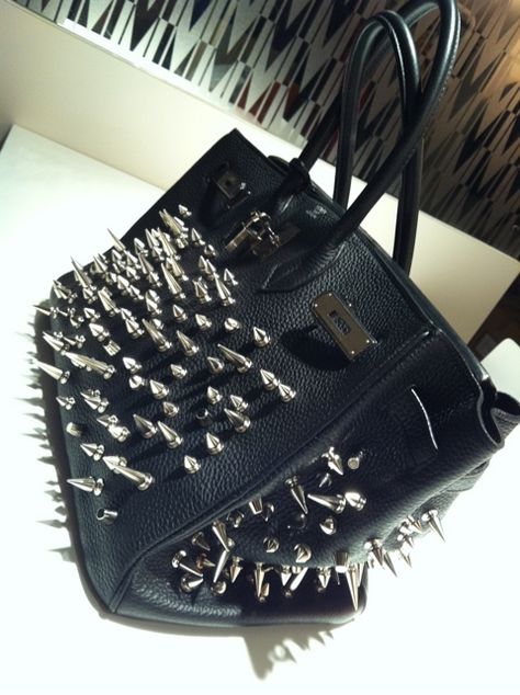 Spiked Hermes Birkin Studs And Spikes, Studded Bag, Zara New, Foto Ideas Instagram, Cute Bags, Insta Photo Ideas, Insta Photo, Arm Candy, Birkin Bag