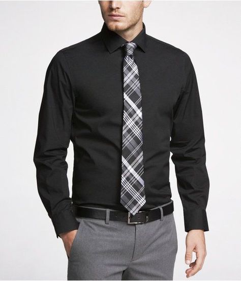 30 Graduation Outfits for Guys - http://outfitideashq.com/top-30-best-graduation-outfits-for-guys/ Men Graduation Outfit, Black Dress Shirt, 90s Fashion Outfits Hip Hop Party, Shirt And Tie, Mens Fashion Classy, Graduation Outfit, Grey Pants, Black Shirt Dress, Formal Outfit